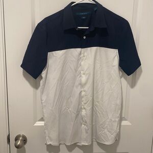 PERRY ELLIS Blue and white Button Down Shirt Size M